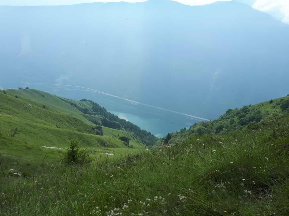 Da C I S A Bed & Breakfast Tambre dʼAlpago Екстериор снимка